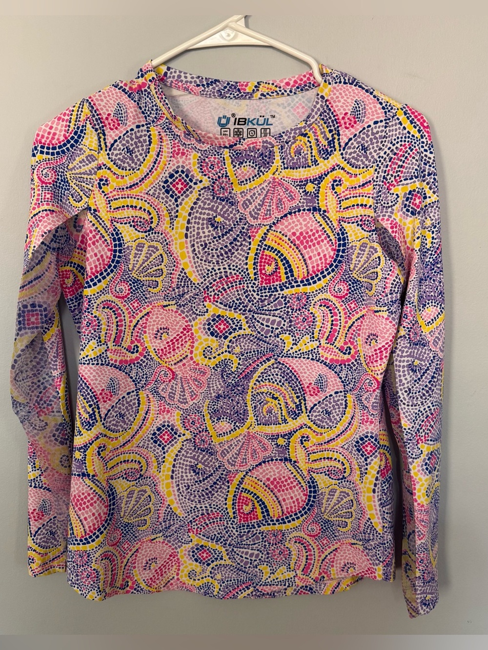 IBKUL UPF 50+ Long Sleeve Performance Top Pink Purple Paisley Print Women’s XS